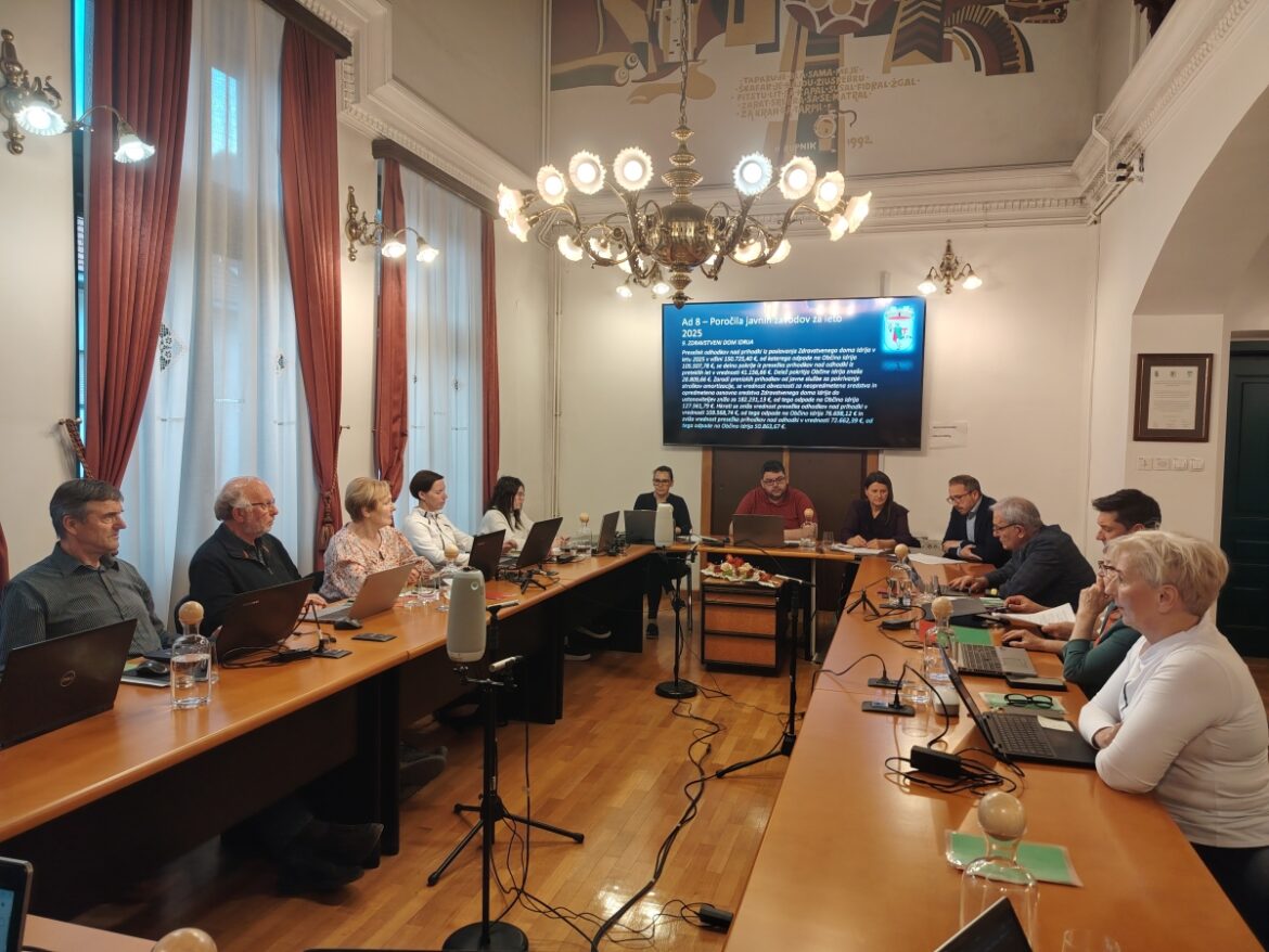 NA INFORMACIJO O LETOŠNJIH NAGRAJENCIH OBČINE BO POTREBNO ŠE MALCE POČAKATI