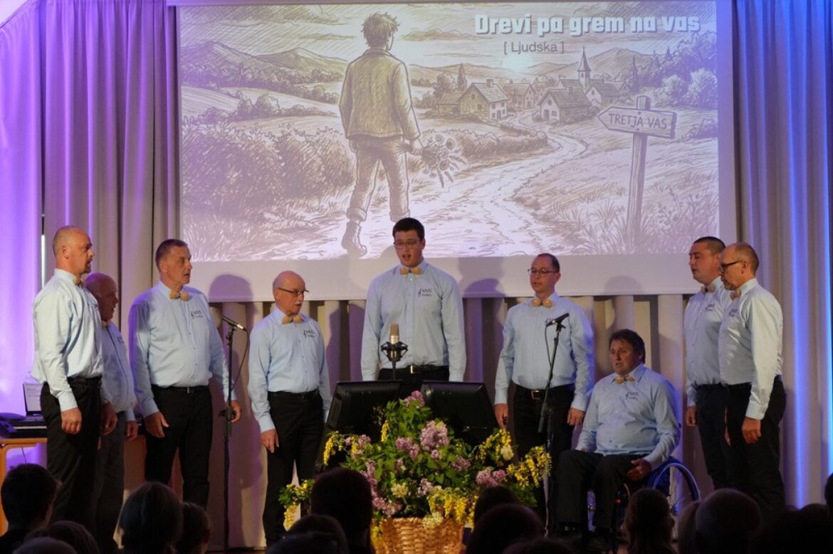 HARMONIJA OSMIH PEVSKIH LET IN MEDSEBOJNE POVEZANOSTI