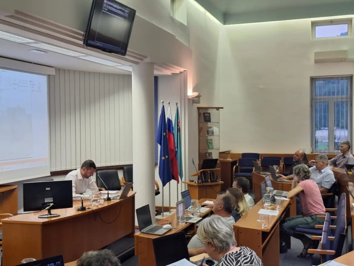 V TOLMINU ZELENA LUČ ZA NOVO STANOVANJSKO SOSESKO CVETJE