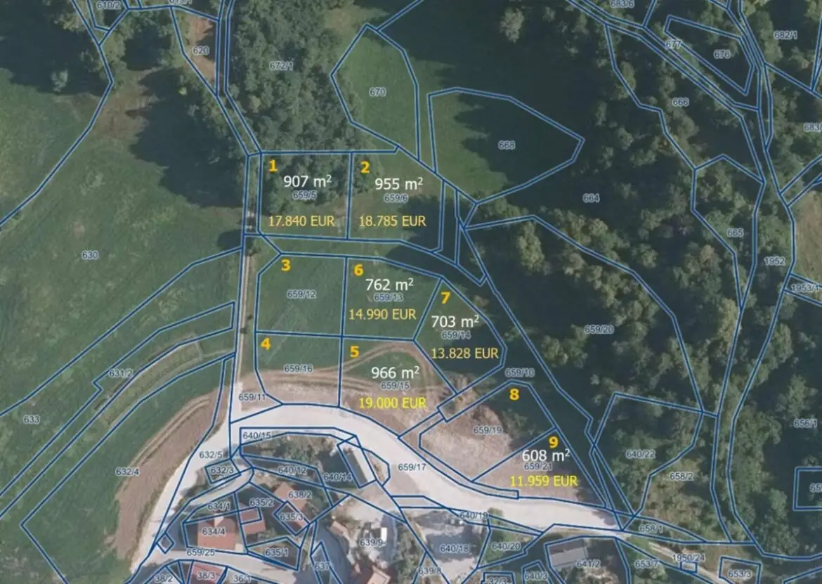 V PRODAJO ŠE ŠEST PARCEL NA ŠENTVIŠKI GORI