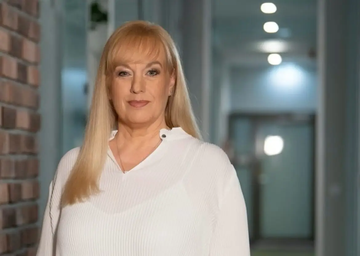 V IDRIJI ČETRTA KNJIGA ALENKE KESAR V