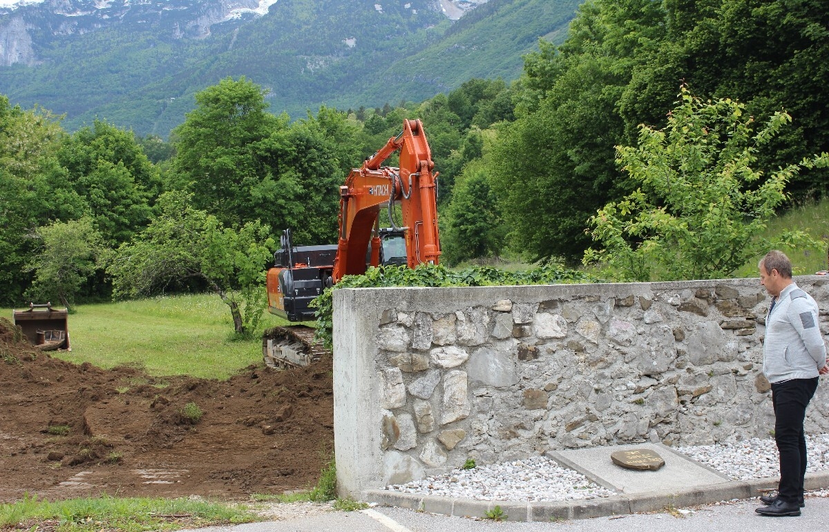 PO LETIH ZAPLETOV V BOVCU ZAČELI GRADITI DOM ZA STAREJŠE