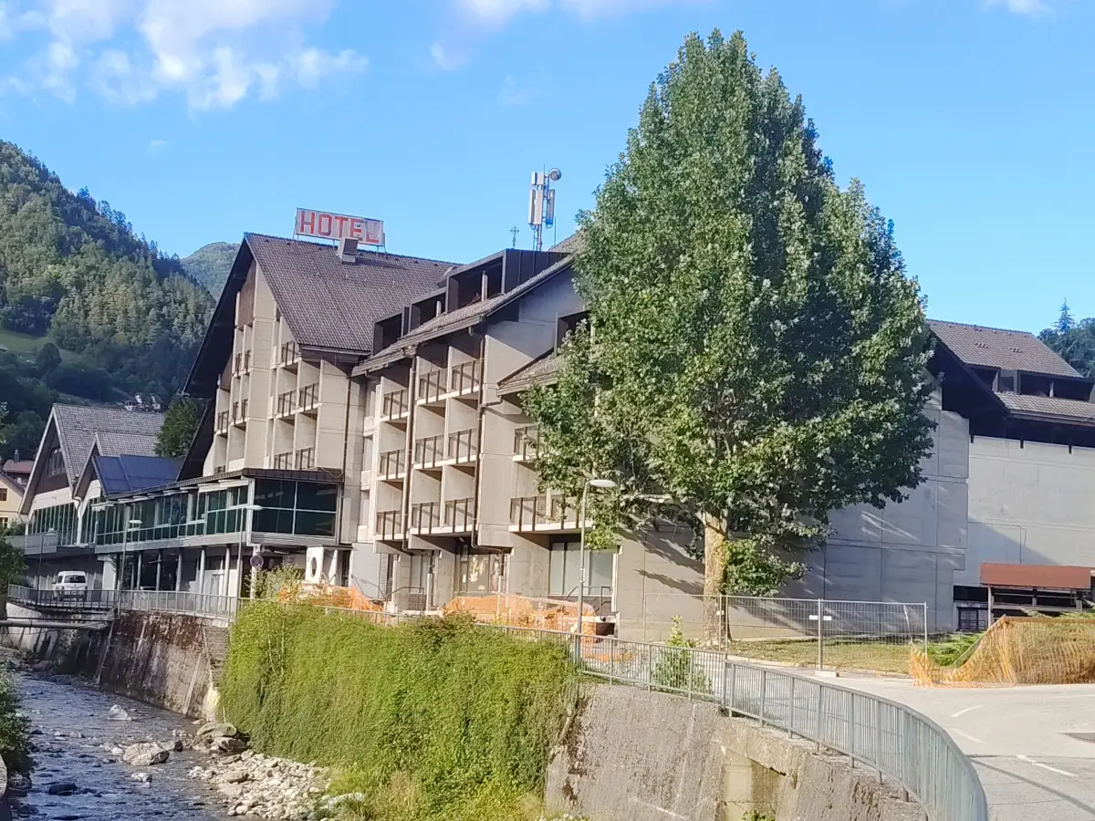 HOTEL CERKNO IMA GRADBENO DOVOLJENJE